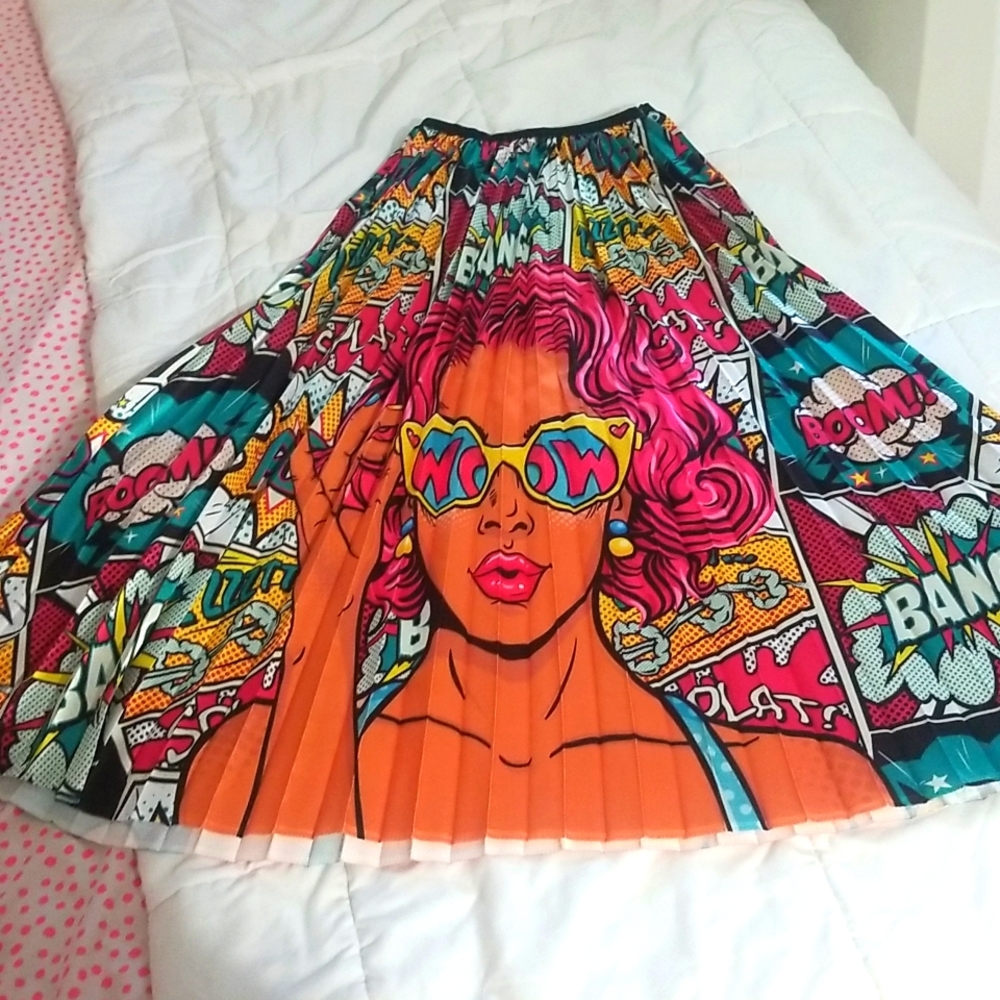 Love university graffiti skirt